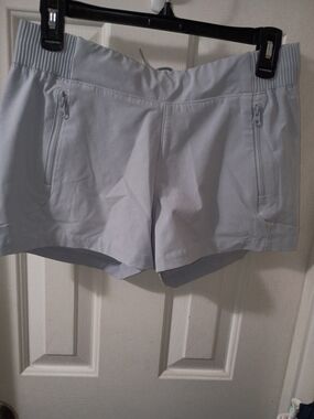 Columbia Light Blue Athletic Shorts with Zip Pockets